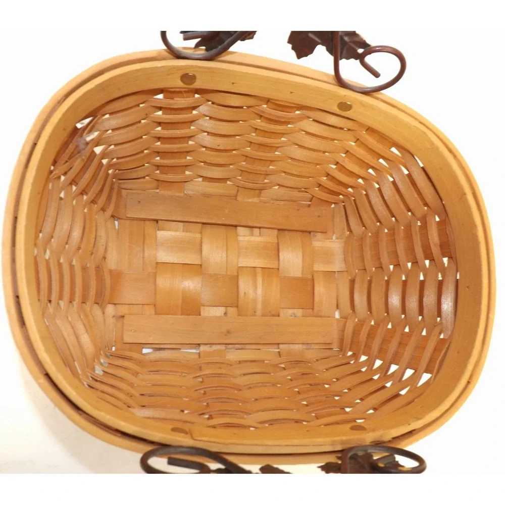 Metal & Wicker Maple Leaf Design Handle Egg Fruit Decorative Basket  8 x 6 x 5